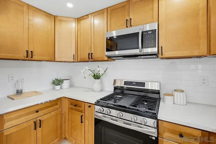 569 Gold Dr., Oceanside, California 92057