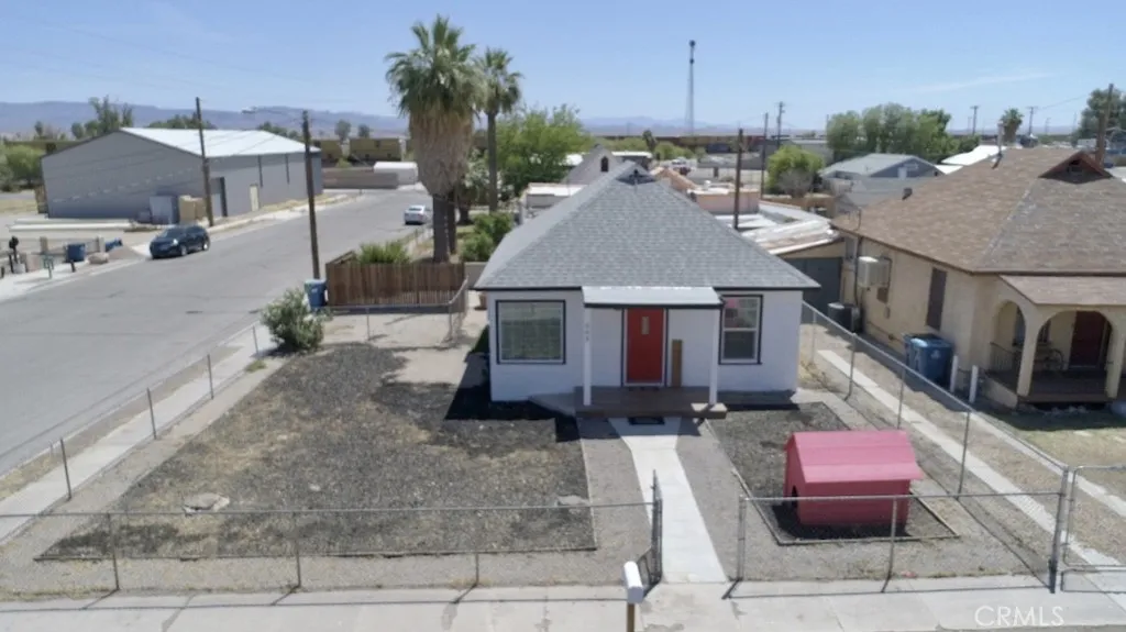503 Palm, Needles, California 92363 — photo 5