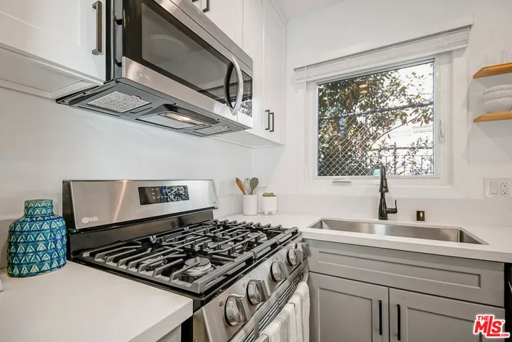 1217 9th Street, Santa Monica, California 90401 — photo 5