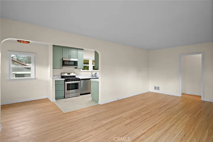 Dining area off kitchen