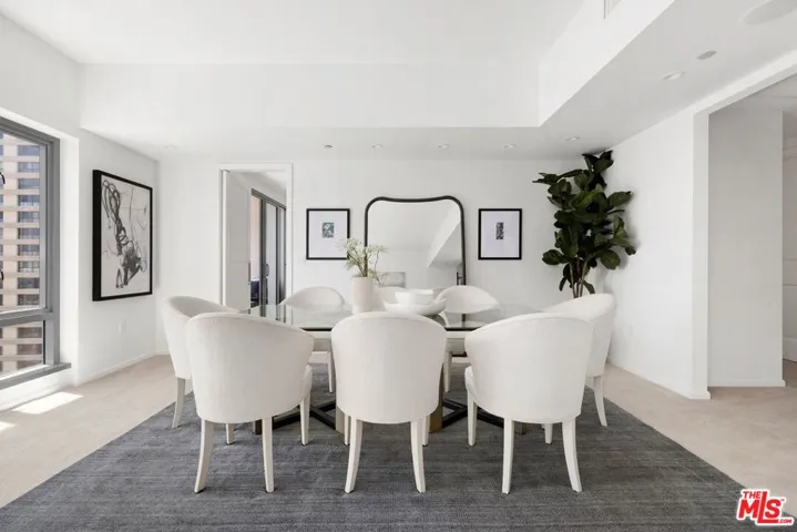 10727 Wilshire Boulevard 1001, Los Angeles, California 90024