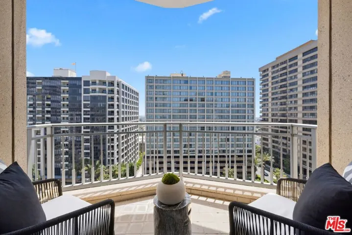 10727 Wilshire Boulevard 1001, Los Angeles, California 90024