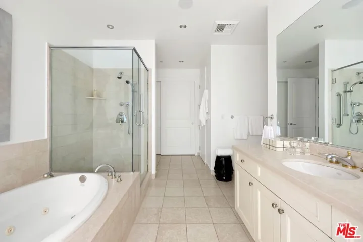 10727 Wilshire Boulevard 1001, Los Angeles, California 90024