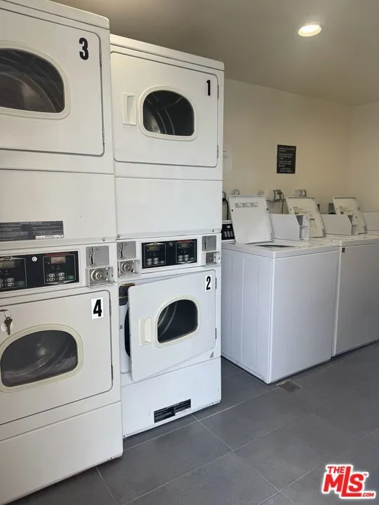 On premises, laundry room