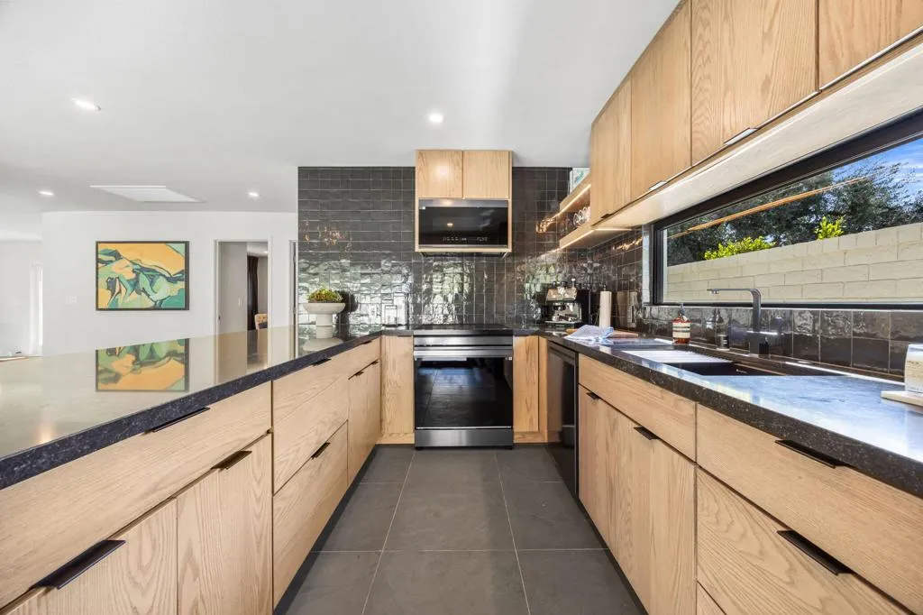85-web-or-mls-068A1542