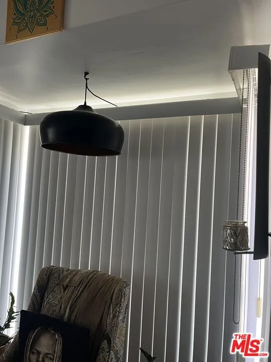lr vertical blinds 6213 unit