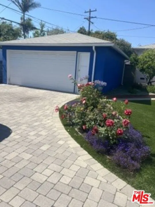 garage detached