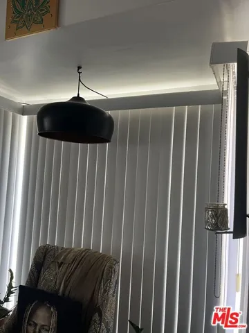 lr vertical blinds 6213 unit
