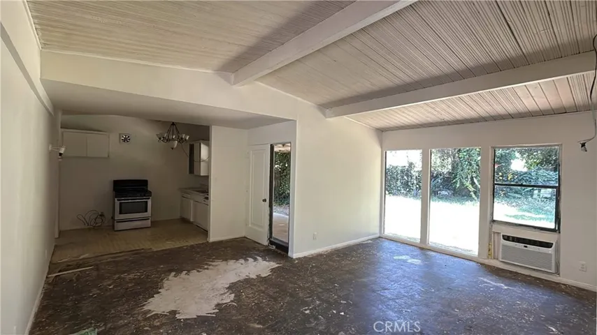 7704 Calvin, Reseda, California 91335