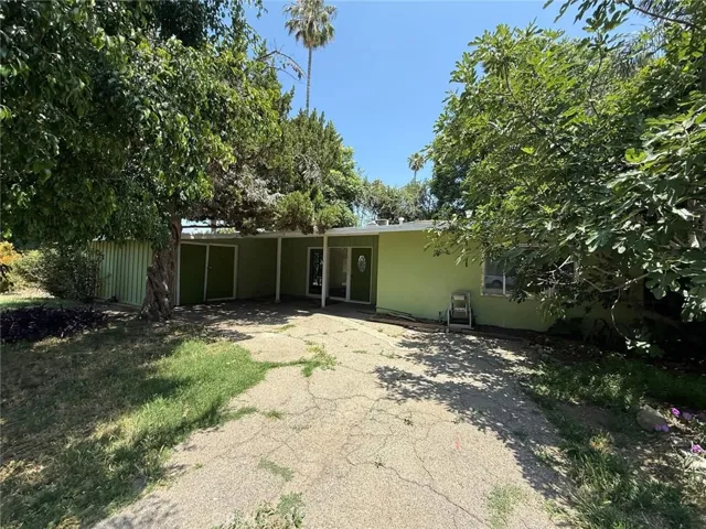 7704 Calvin, Reseda, California 91335
