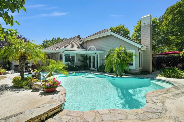 Pool & Spa