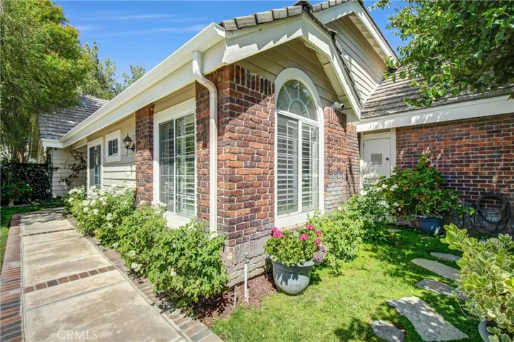 Front of home walk way