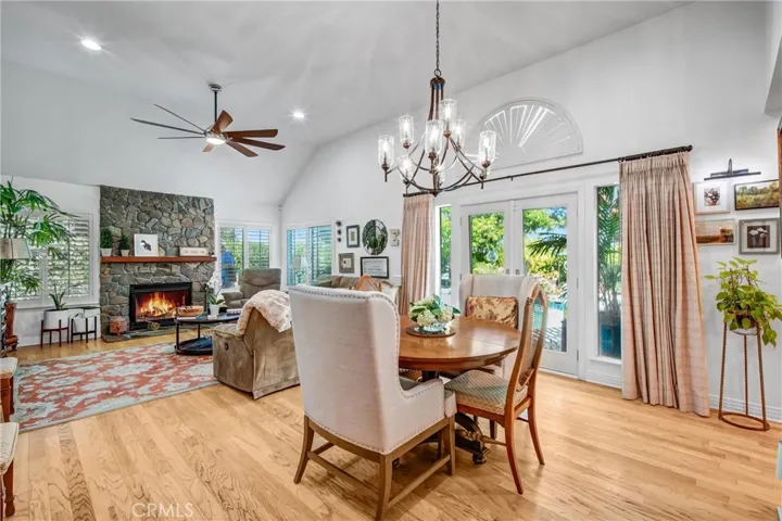 Living room & dining area