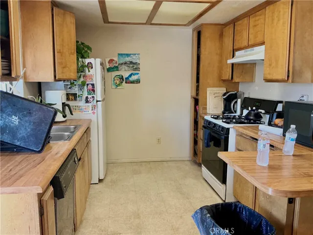 73624 Sunnyvale, 29 Palms, California 92277