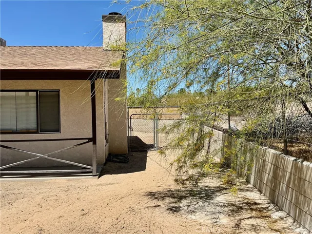 73624 Sunnyvale, 29 Palms, California 92277