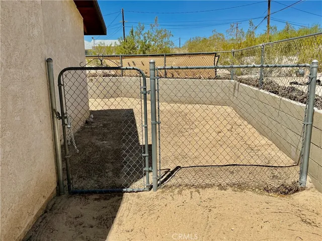 73624 Sunnyvale, 29 Palms, California 92277