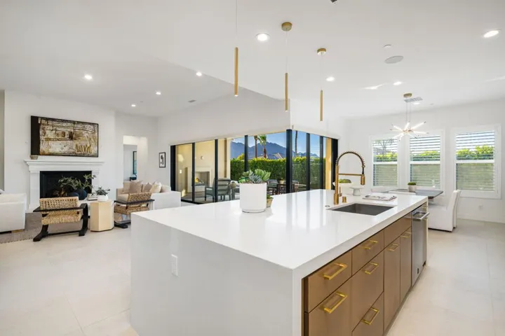 80404 Old Ranch Trail