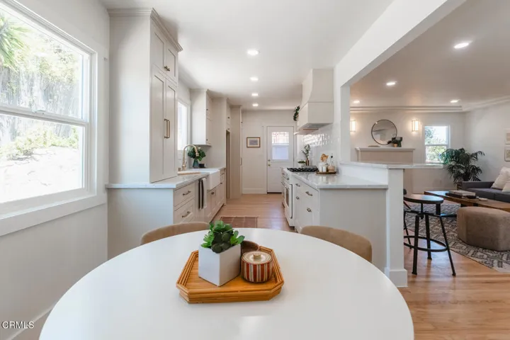 5-20-26 1838 Kilbourn St-010