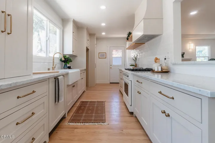 5-20-26 1838 Kilbourn St-011