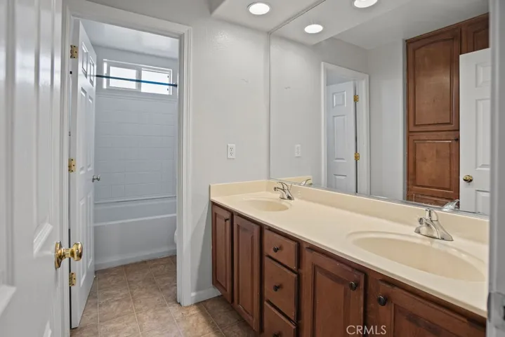 1295 Wildcat, Merced, California 95348