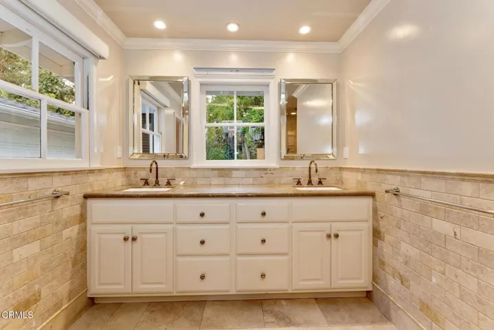 1650 Knollwood_ Low Res  041