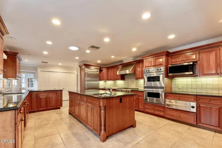 1650 Knollwood_ Low Res  019