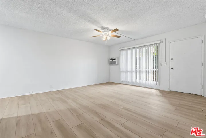 2332 S Beverly Glen Boulevard 3, Los Angeles, California 90064