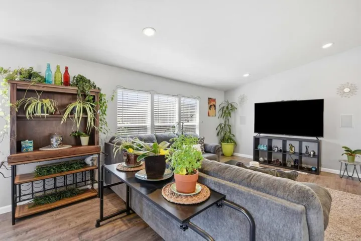 28259 Murcia Street, Hayward, California 94544