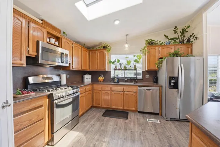 28259 Murcia Street, Hayward, California 94544