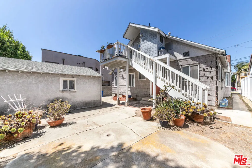 1232 1st Street, Hermosa Beach, California 90254 — photo 5