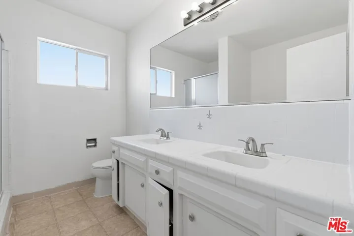 2332 S Beverly Glen Boulevard 5, Los Angeles, California 90064