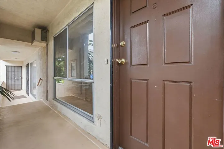2332 S Beverly Glen Boulevard 5, Los Angeles, California 90064