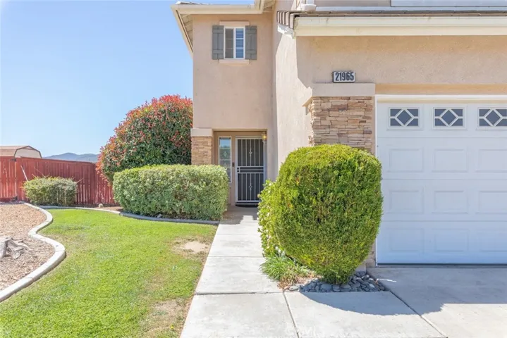 21965 Carnation Lane, Wildomar, California 92595