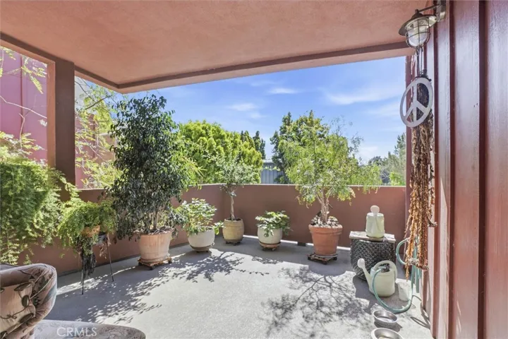 2nd level balcony