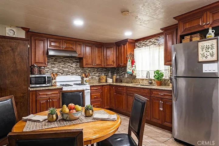 4901 Green River 1, Eastvale, California 92880