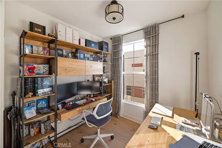 2023 Placentia, Costa Mesa, California 92627