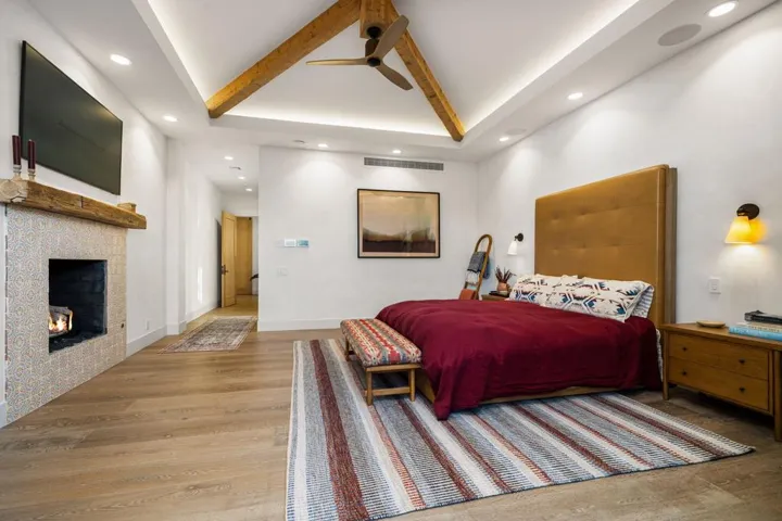 Main Bedroom #1