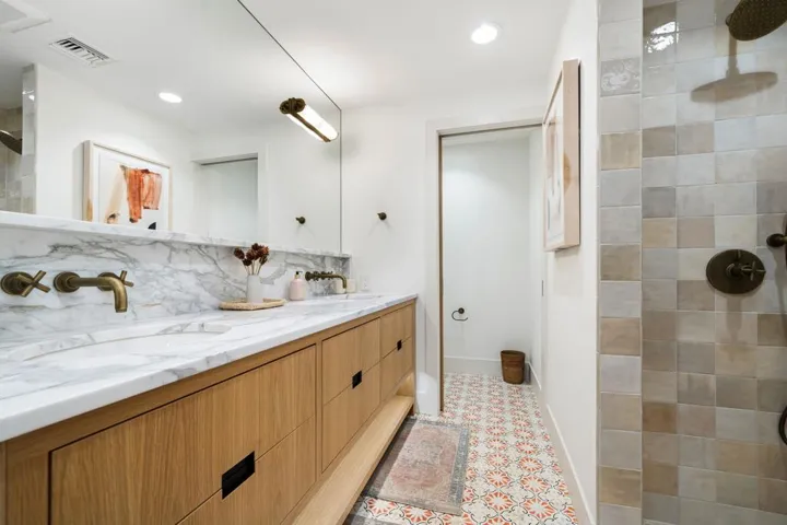 Casita Bath