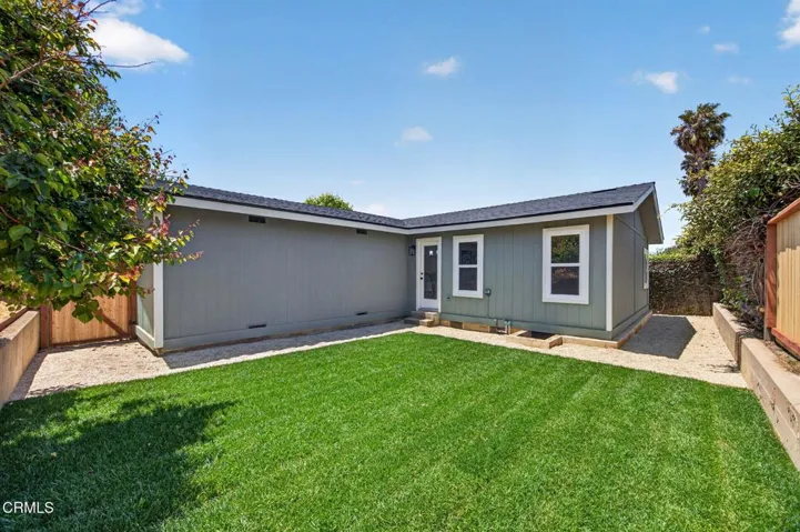 30-web-or-mls-Upmarket Media-397Hupa080