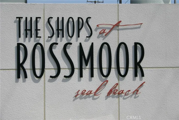 Convenient shopping at the Shops at Rossmoor
