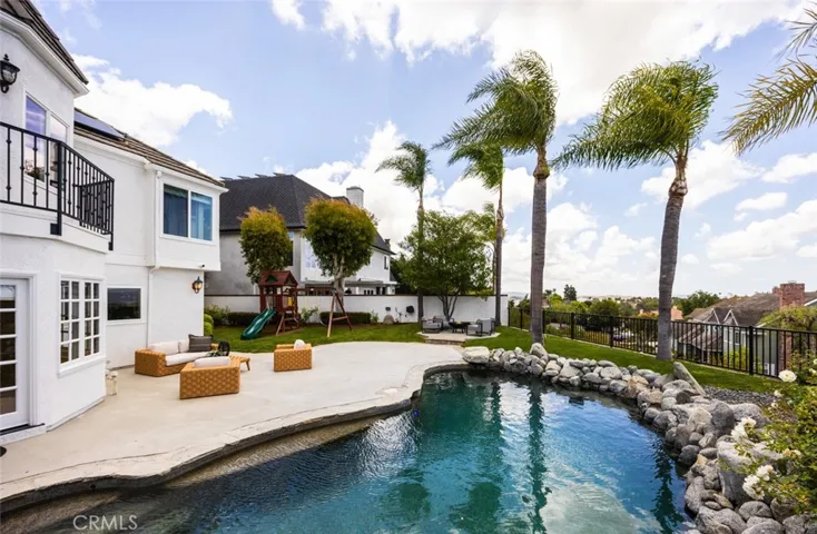 25732 Highplains Terrace, Laguna Hills, California 92653