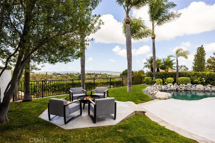 25732 Highplains Terrace, Laguna Hills, California 92653
