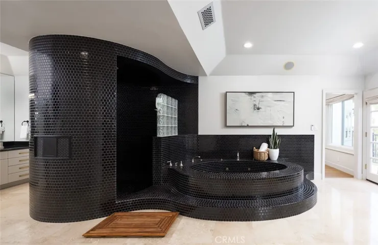 25732 Highplains Terrace, Laguna Hills, California 92653