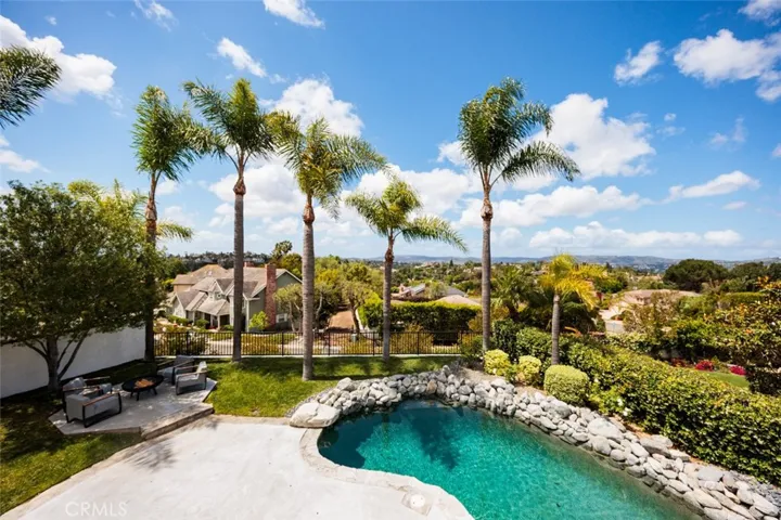 25732 Highplains Terrace, Laguna Hills, California 92653