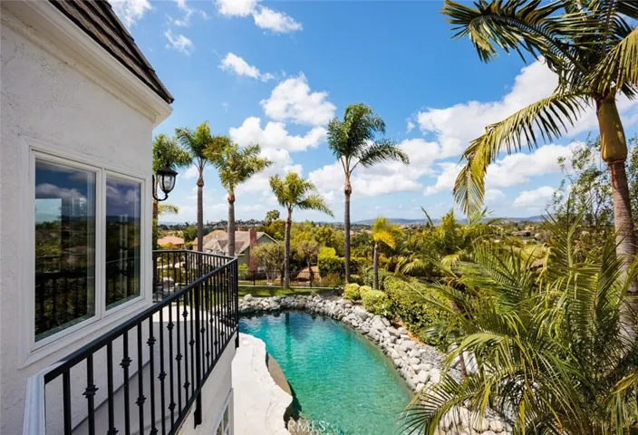 25732 Highplains Terrace, Laguna Hills, California 92653