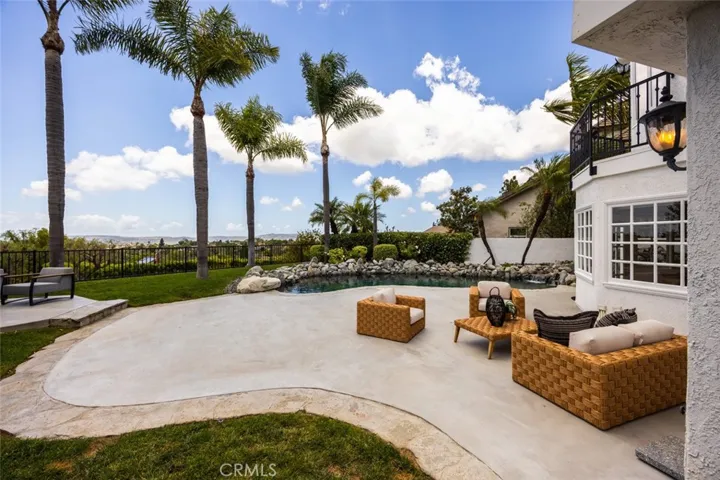 25732 Highplains Terrace, Laguna Hills, California 92653