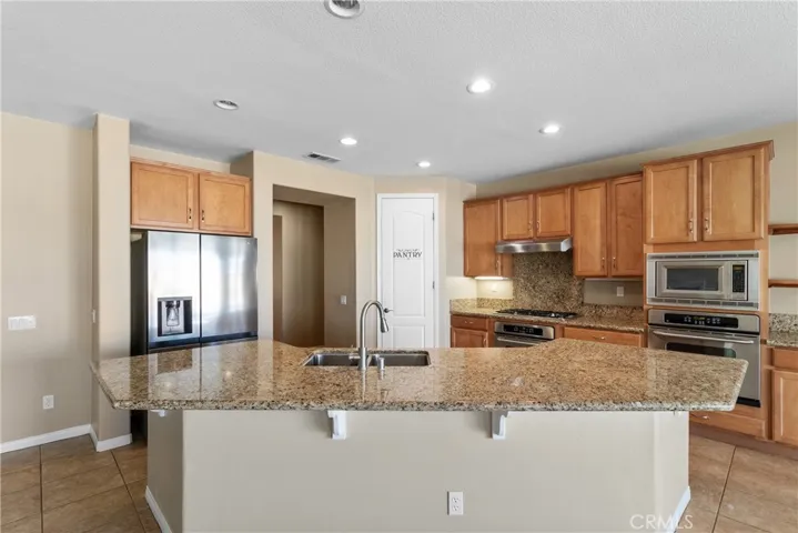 41530 Yew, Lancaster, California 93536