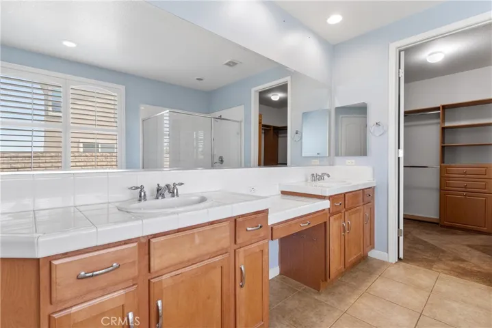 41530 Yew, Lancaster, California 93536