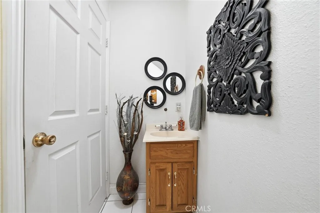 1st Flr Half Bath