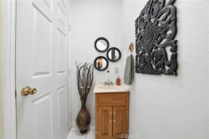 1st Flr Half Bath